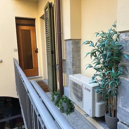 Modern Comfort In Old Town Semesterbostad Como